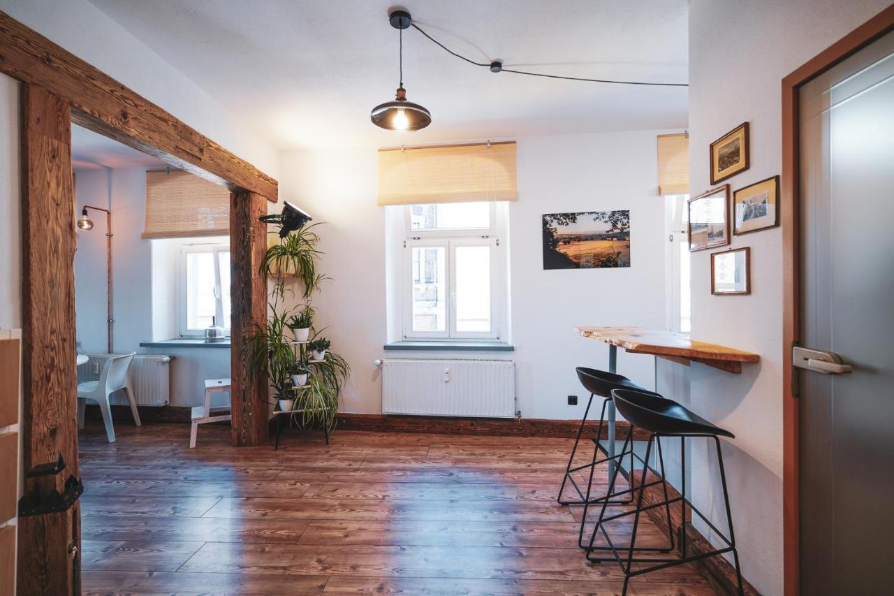 Studio Apartment Zur Alten Post, 48Qm Individualapartment Mit Blick Ueber Zittaus Altstadt, Ferienwohnung Im Altstadtkern Umrandet Vom Zittauer Gebirge Exterior foto
