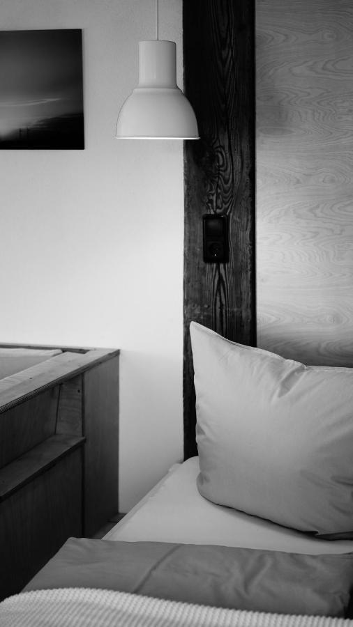 Studio Apartment Zur Alten Post, 48Qm Individualapartment Mit Blick Ueber Zittaus Altstadt, Ferienwohnung Im Altstadtkern Umrandet Vom Zittauer Gebirge Exterior foto